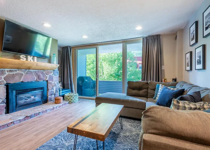 Snowbridge Square 108